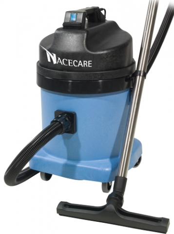 6GAL DUAL FILTRATION WET/DRY
VAC W/ BB8KIT (10&#39; HOSE,
STNLS STL WAND, 16&quot; WET TOOL,
16&quot; ALL BRUSH TOOL)